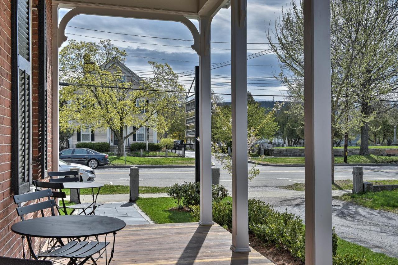 The Burrell House Hotel Keene Bagian luar foto